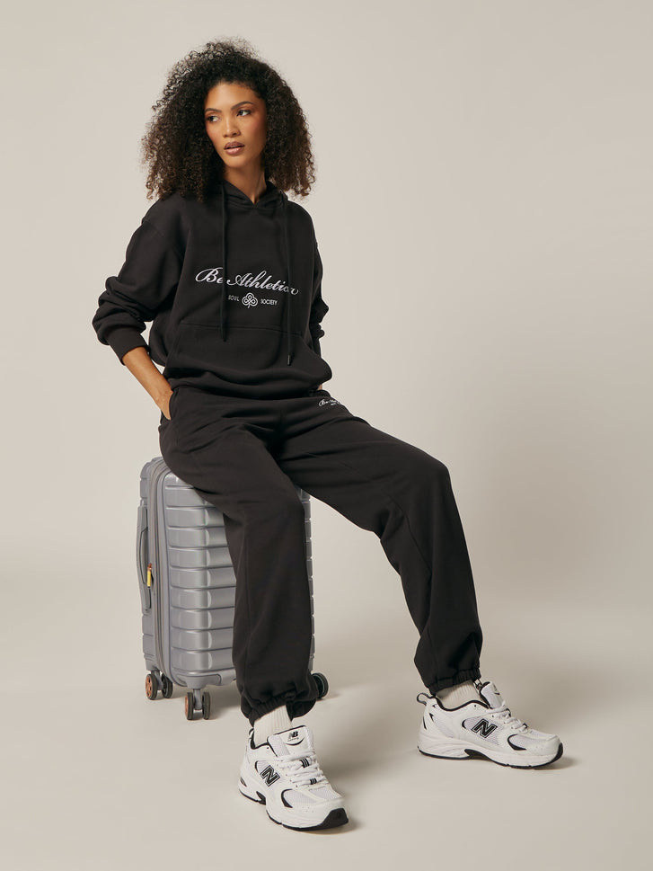 Sweatshirts & Hoodies